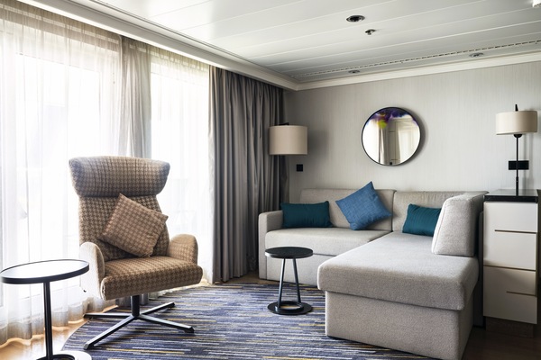 Marella Cruises Marella Voyager Executive Suite ©Tom Fallon 3.jpg